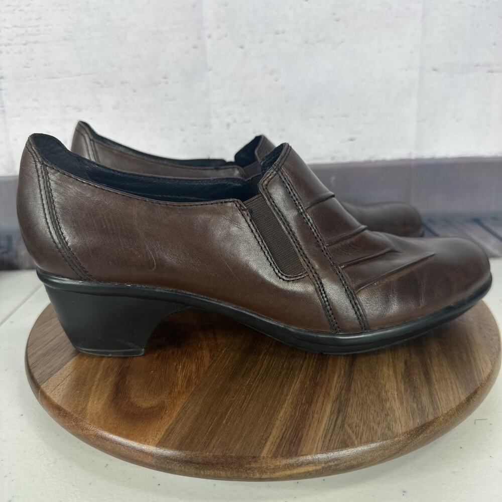 Clarks Loafer Womens 9 M Brown Leather Slip on Shoe Comfort Casual‎ Cushion